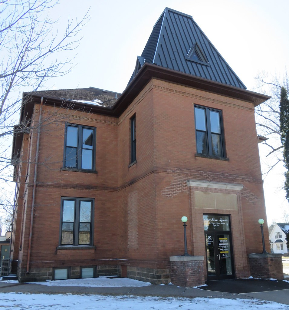 Old Isanti County Courthouse Cambridge Minnesota Flickr